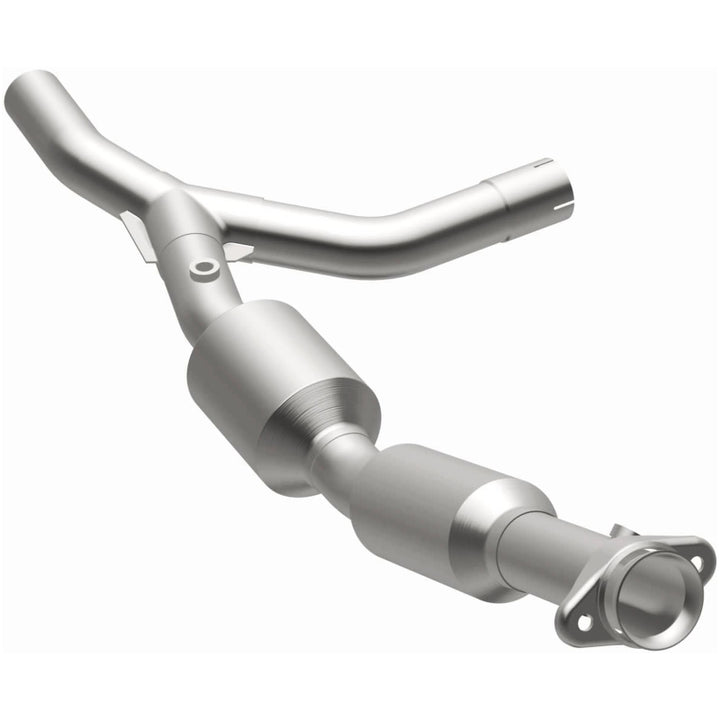 Magnaflow Direct Fit Catalytic Converter for 2007 Ford E-150 4.6L - OneFastShop