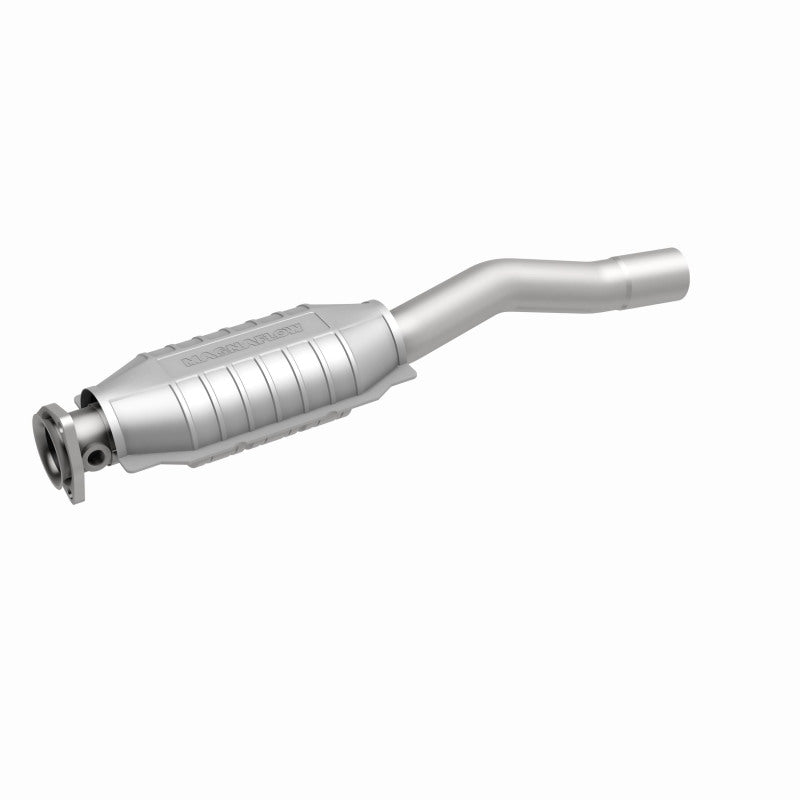 Magnaflow Conv Volvo 28.75X6.5X4 2.5/2.38 Direct-Fit Catalytic Converter for 1985-1995 Volvo 740 940 - OneFastShop