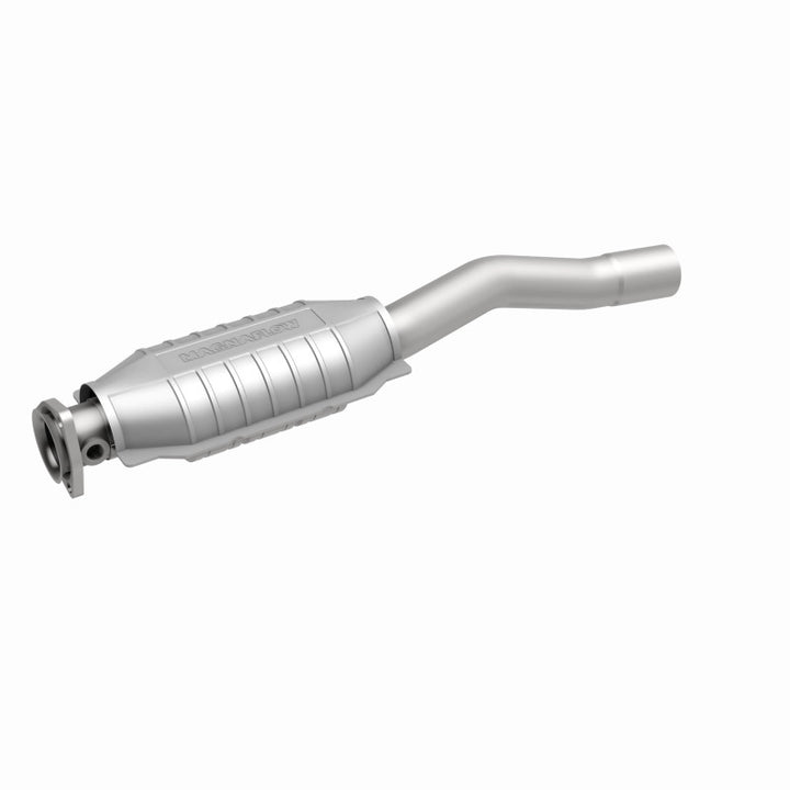 Magnaflow Conv Volvo 28.75X6.5X4 2.5/2.38 Direct-Fit Catalytic Converter for 1985-1995 Volvo 740 940 - OneFastShop
