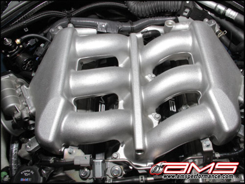 AMS Performance Alpha Fuel Rail Kit with Regulator for 2009+ Nissan GT-R R35 - Black