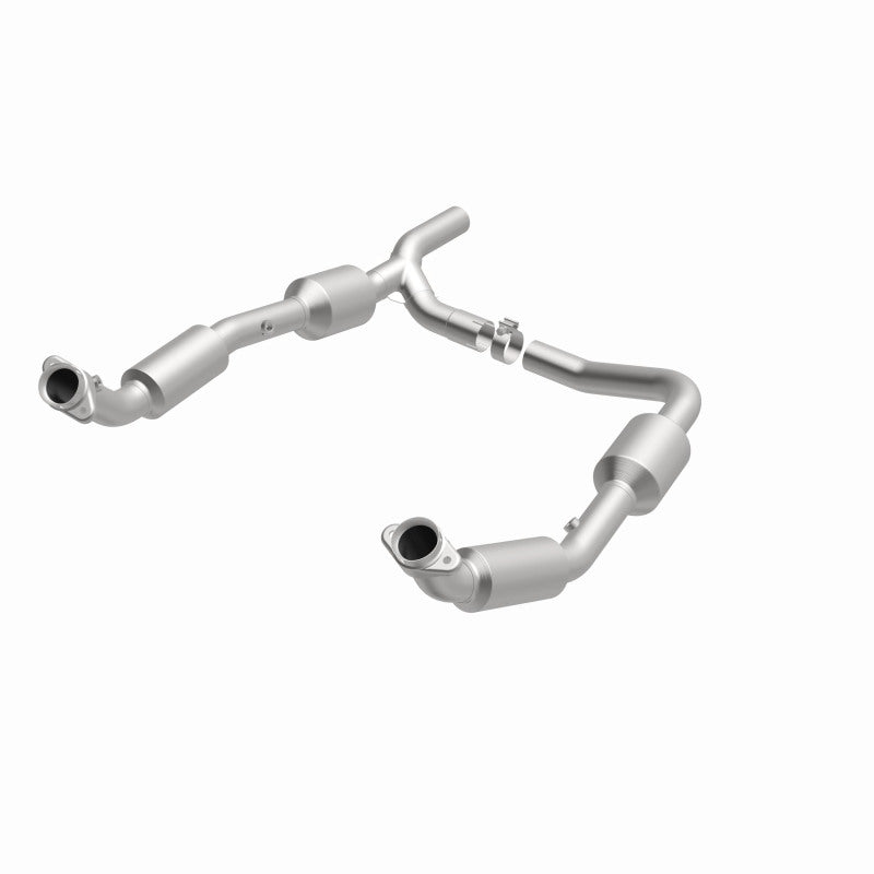 Magnaflow Direct Fit Catalytic Converter for 07-08 Ford E-150 E-250 - OneFastShop