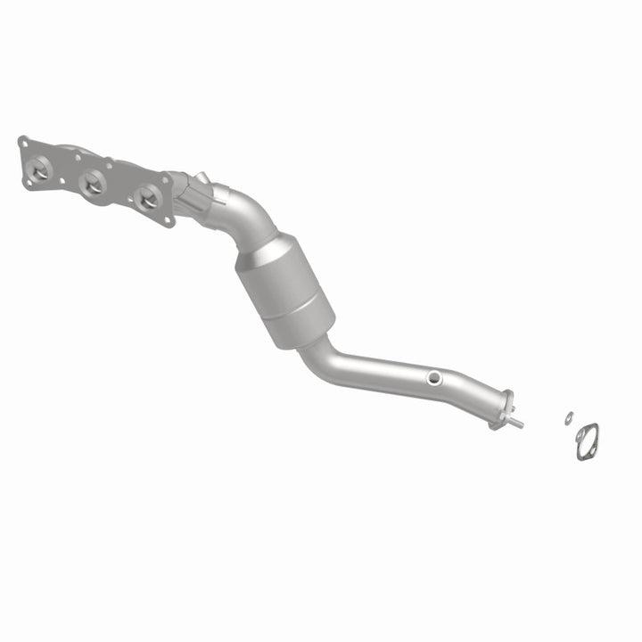 Magnaflow Direct-Fit Catalytic Converter for 2008-2010 BMW 528i/528i xDrive 3.0L Underbody - OneFastShop