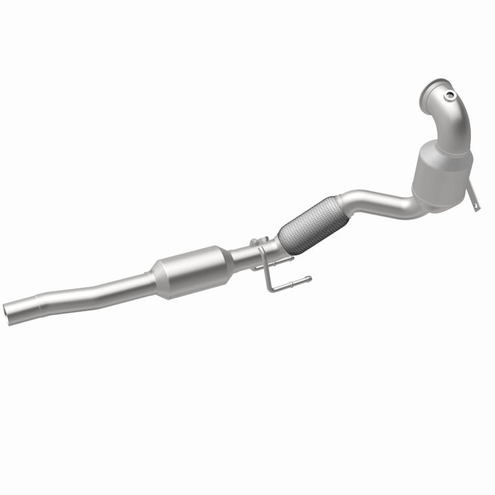 Magnaflow OEM Underbody Single Direct Fit Converter for 16-18 Volkswagen Jetta L4