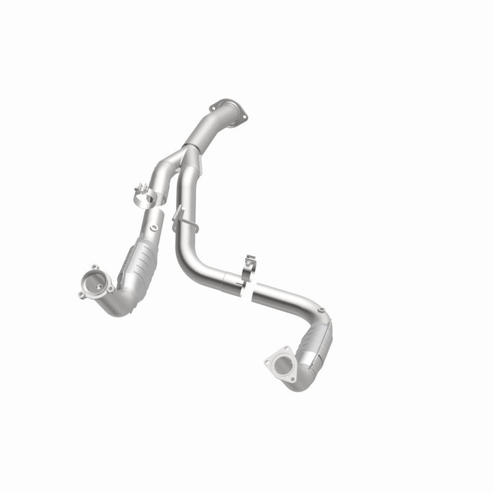 MagnaFlow Direct-Fit Catalytic Converter for 11-16 Chevy Silverado 2500HD/3500HD & GMC Sierra 2500HD/3500HD - OneFastShop