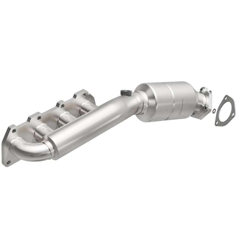 Magnaflow Direct-Fit Catalytic Converter 02-04 VW Passat 4.0L - OneFastShop