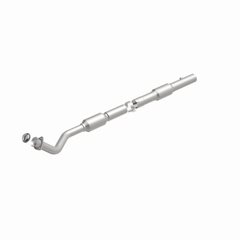 Magnaflow Direct Fit Catalytic Converter for 97-00 Chevrolet Express 1500 5.7 OEM Undrbdy
