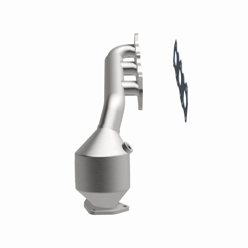 Magnaflow Direct-Fit Catalytic Converter for 1999-2005 Suzuki Grand Vitara 2.5L CARB Compliant - OneFastShop