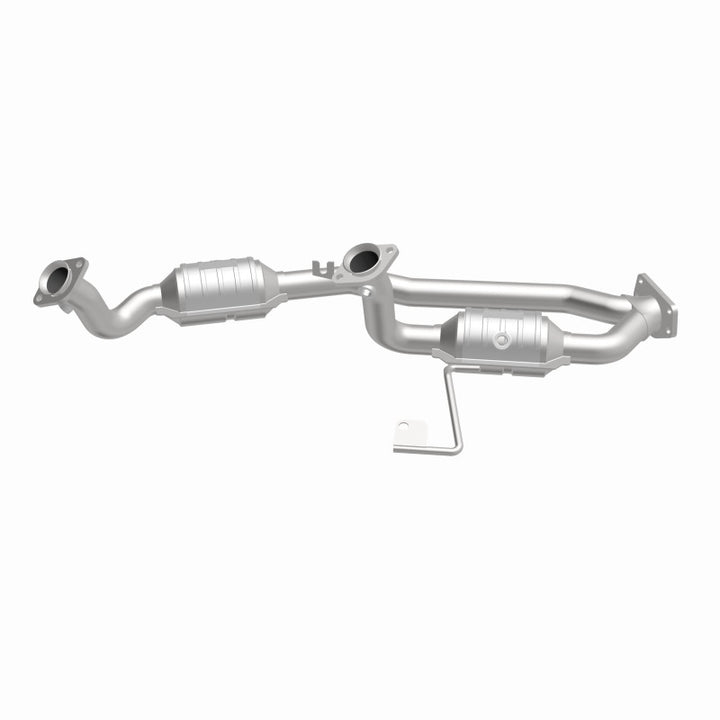 MagnaFlow Conv DF Direct-Fit Catalytic Converter for 2001–2003 Ford Windstar 3.8 OEM