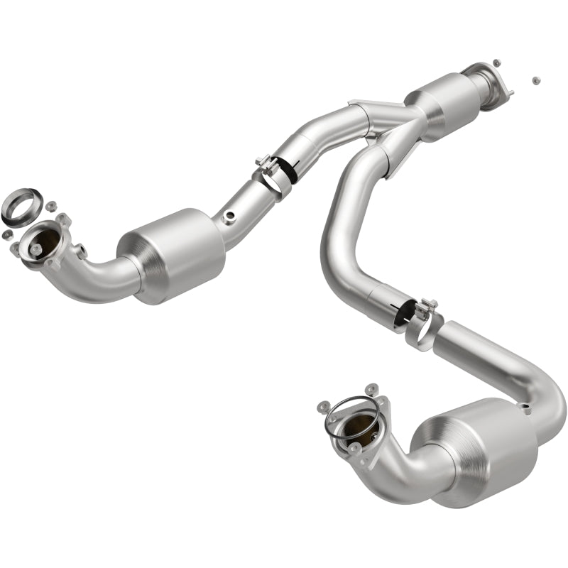 Magnaflow 12-20 Chevrolet Express 4500 6.0L Direct Fit Catalytic Converter
