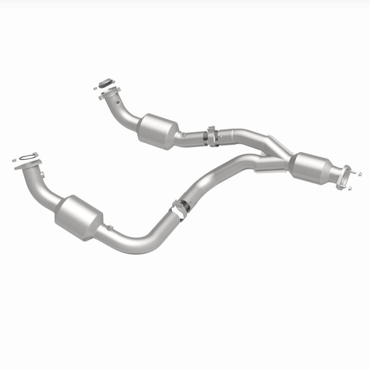Magnaflow 12-20 Chevrolet Express 4500 6.0L Direct Fit Catalytic Converter