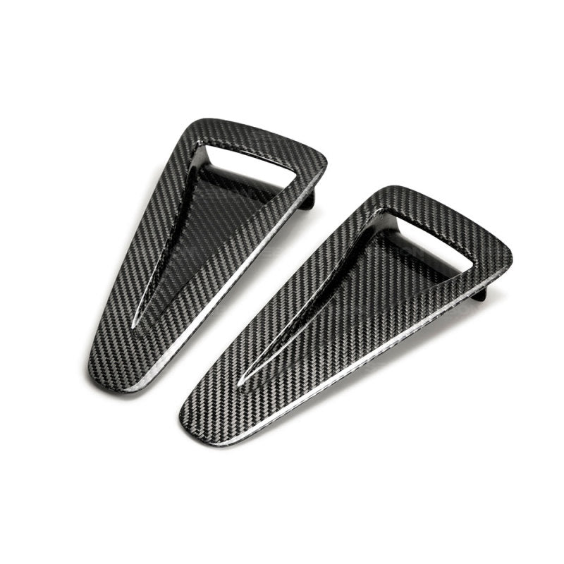 Seibon Carbon Fiber OEM Hood Scoop for Nissan Skyline R35 GTR (09-10)