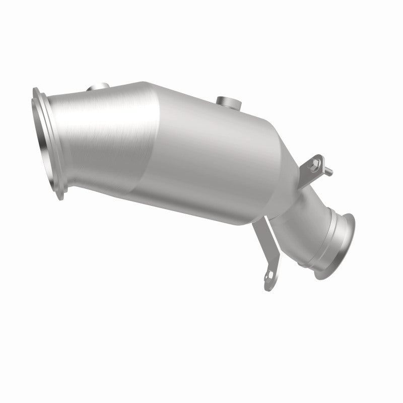 Magnaflow Direct Fit EPA Compliant Catalytic Converter for 2014-2016 BMW 335i GT xDrive 3.0L
