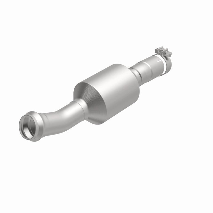 MagnaFlow OEM Grade Rear Direct-Fit Catalytic Converter - Ford Bronco Sport 1.5L / Lincoln Corsair 2.0L 360 degree view 7