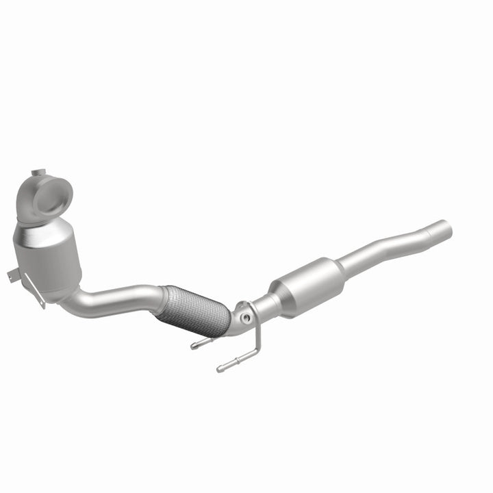 Magnaflow OEM Underbody Single Direct Fit Converter for 16-18 Volkswagen Jetta L4