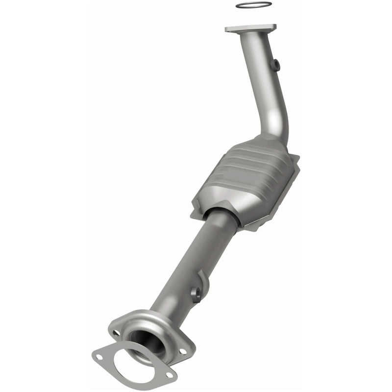 Magnaflow DF Direct-Fit Catalytic Converter for 02-06 Cadillac Escalade / 02-06 GM Yukon (Inc Denali) 6.0L P/S
