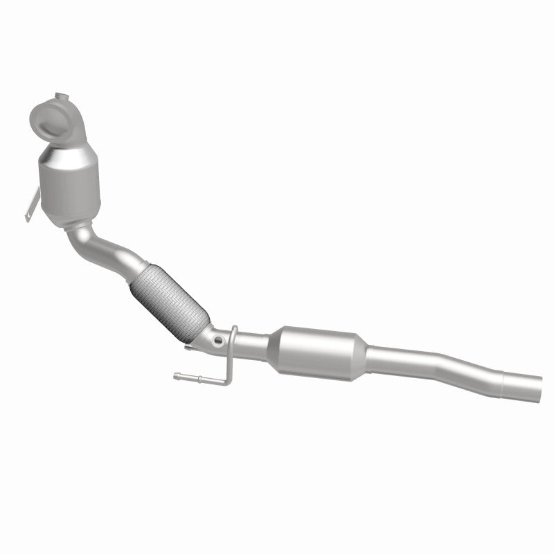 Magnaflow OEM Underbody Single Direct Fit Converter for 16-18 Volkswagen Jetta L4
