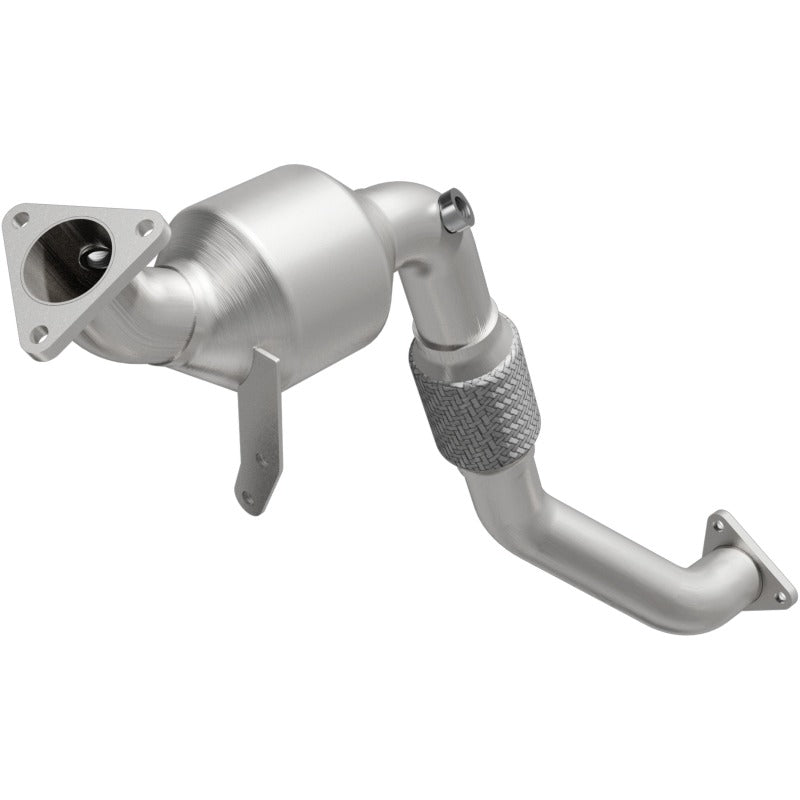 MagnaFlow Federal Underbody Direct-Fit Catalytic Converter - Audi Q7, Volkswagen Touareg 3.6L 2007-2010 (52585)