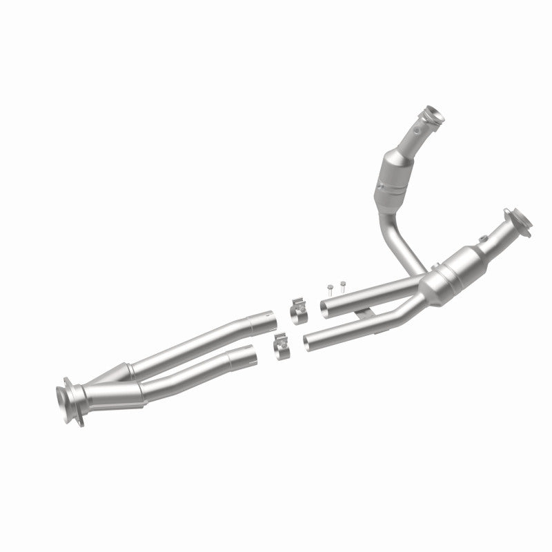 Magnaflow Direct Fit Catalytic Converter for 15-17 Ford Transit-150 3.7L
