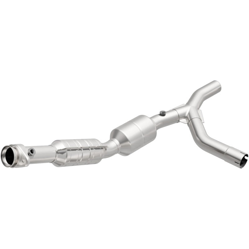 MagnaFlow Federal Passenger Side Direct-Fit Catalytic Converter - Ford E-150 Club Wagon / E-250 4.6L 2005-2007