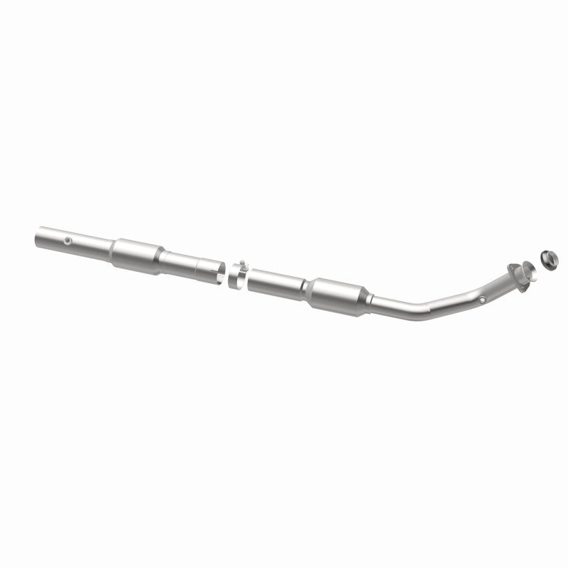 Magnaflow Direct Fit Catalytic Converter for 97-00 Chevrolet Express 1500 5.7 OEM Undrbdy