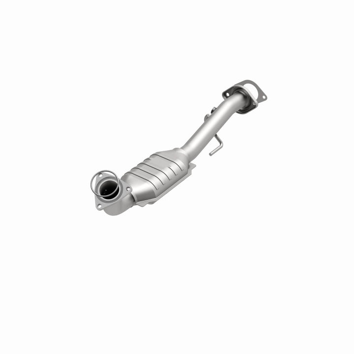 Magnaflow DF Direct-Fit Catalytic Converter for 02-06 Cadillac Escalade / 02-06 GM Yukon (Inc Denali) 6.0L P/S