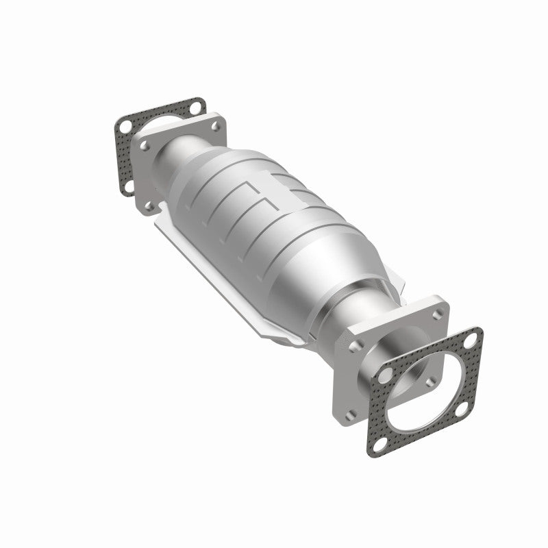 MagnaFlow Catalytic Converter Federal/EPA Compliant 13.2X6.5X4 Chevrolet-Geo-Isuzu - OneFastShop