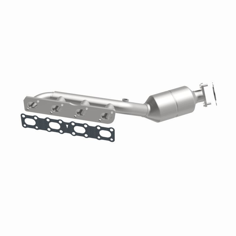 MagnaFlow Direct-Fit Stainless Steel Catalytic Converter 5.6L V8 - 04-06 Nissan Titan