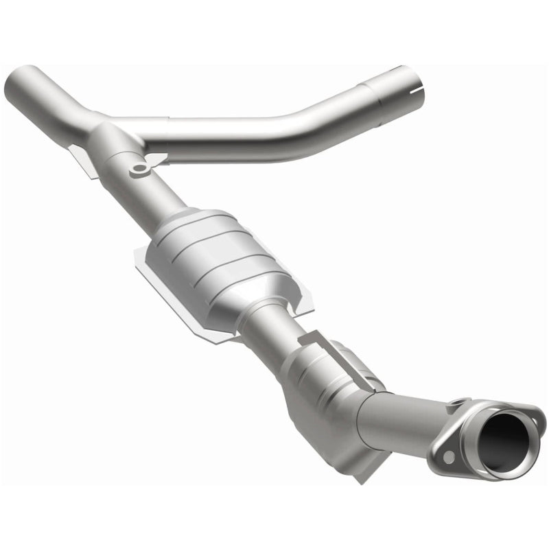 MagnaFlow Conv DF Direct-Fit Catalytic Converter for 2000–2004 Ford E150 4.6L Passenger Side - OneFastShop
