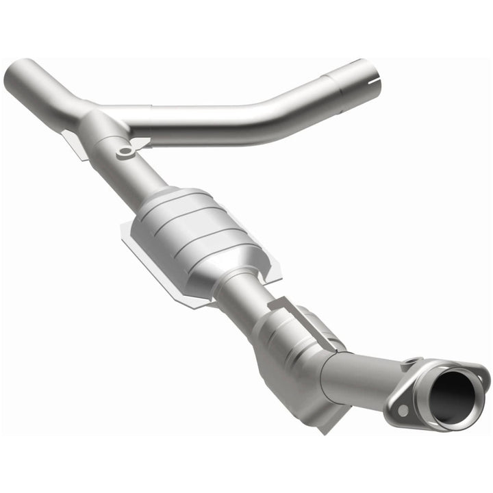 MagnaFlow Conv DF Direct-Fit Catalytic Converter for 2000–2004 Ford E150 4.6L Passenger Side - OneFastShop