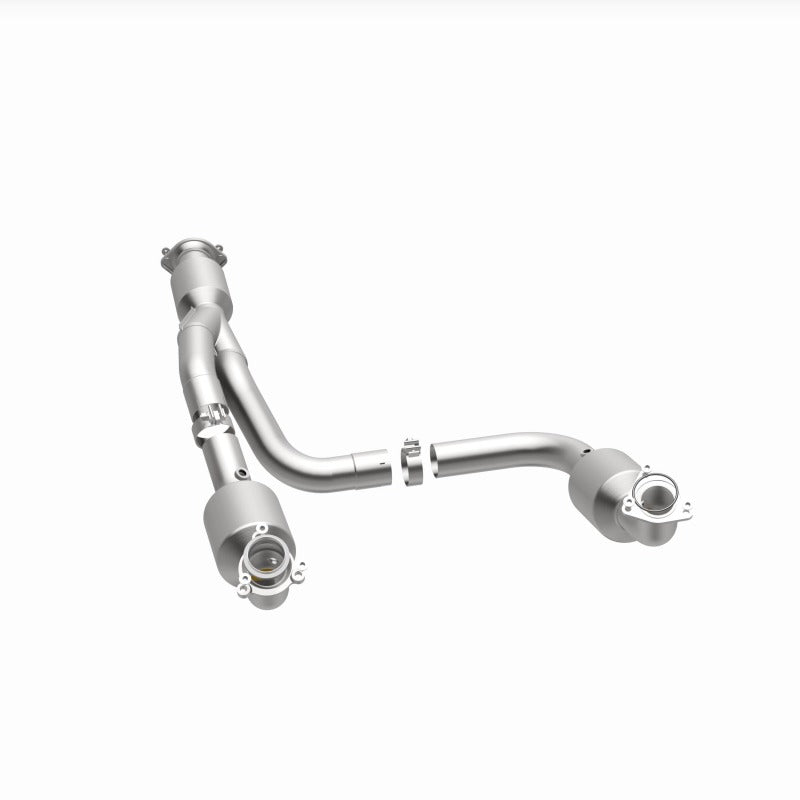 Magnaflow 12-20 Chevrolet Express 4500 6.0L Direct Fit Catalytic Converter