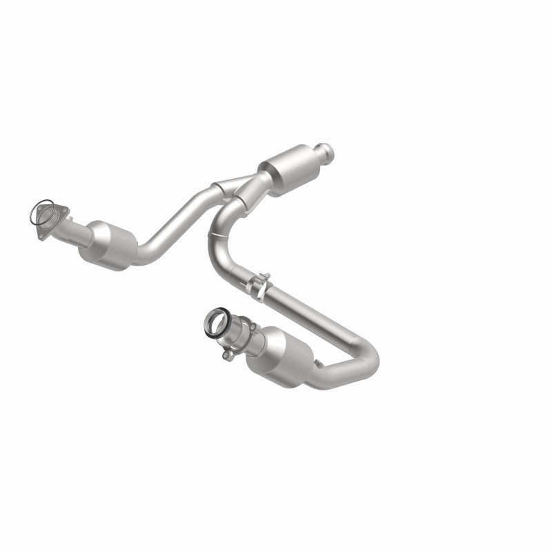 Magnaflow Underbody Direct-Fit Catalytic Converter for Chevrolet Silverado 1500 14-15