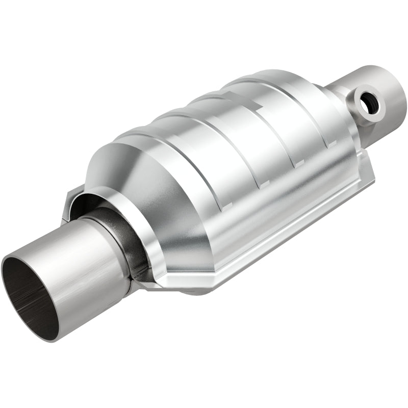 MagnaFlow Universal Catalytic Converter - Single O2 Boss