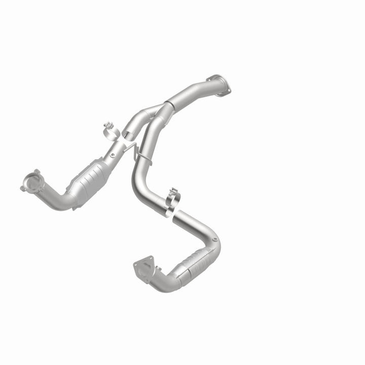 MagnaFlow Direct-Fit Catalytic Converter for 11-16 Chevy Silverado 2500HD/3500HD & GMC Sierra 2500HD/3500HD - OneFastShop