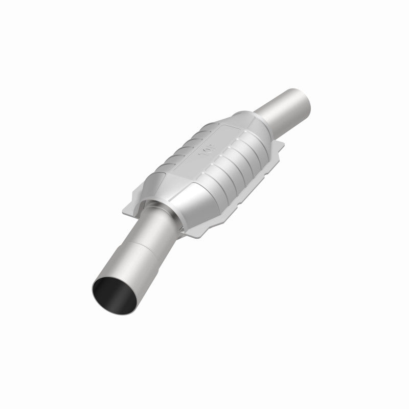 Magnaflow Conv DF GM 25inch x 7inch x 4inch 2.5/2.5inch Compatible with 1975-1986 Chevrolet C10/K10 and GMC C15/C1500
