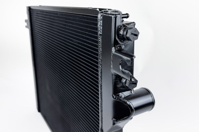 CSF High-Performance Aluminum Radiator - BMW E28 M5 / E24 M6 / 635CSi 1985-1989, image 4