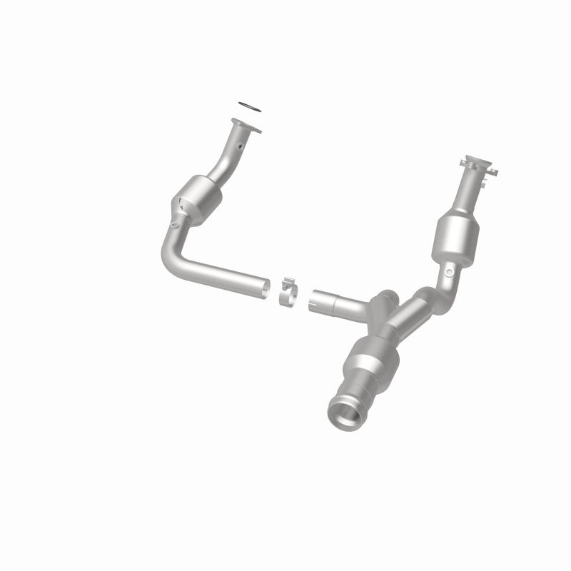 Magnaflow Underbody Direct Fit Converter 11-14 Escalade 6.2