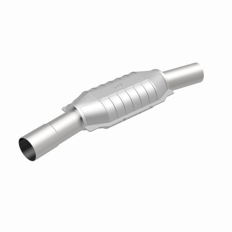 Magnaflow Conv DF GM 25inch x 7inch x 4inch 2.5/2.5inch Compatible with 1975-1986 Chevrolet C10/K10 and GMC C15/C1500