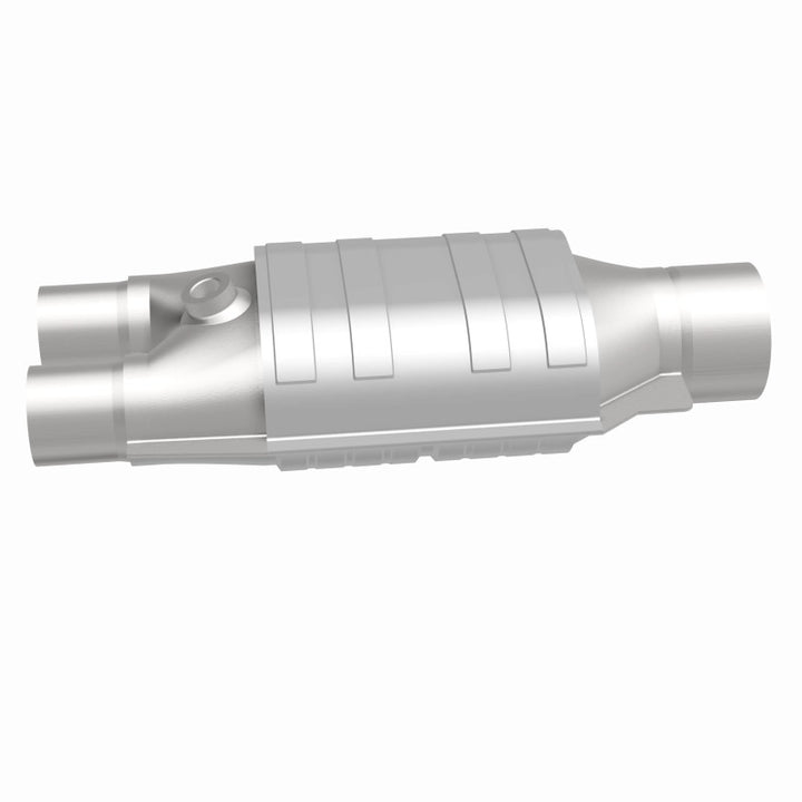 Magnaflow Catalytic Converter Universal 3 Inch/2 Inch Single/Dual with O2 Compatible with 1996-2002 Chevrolet Express 1500/2500 and GMC Savana 1500/2500 - OneFastShop