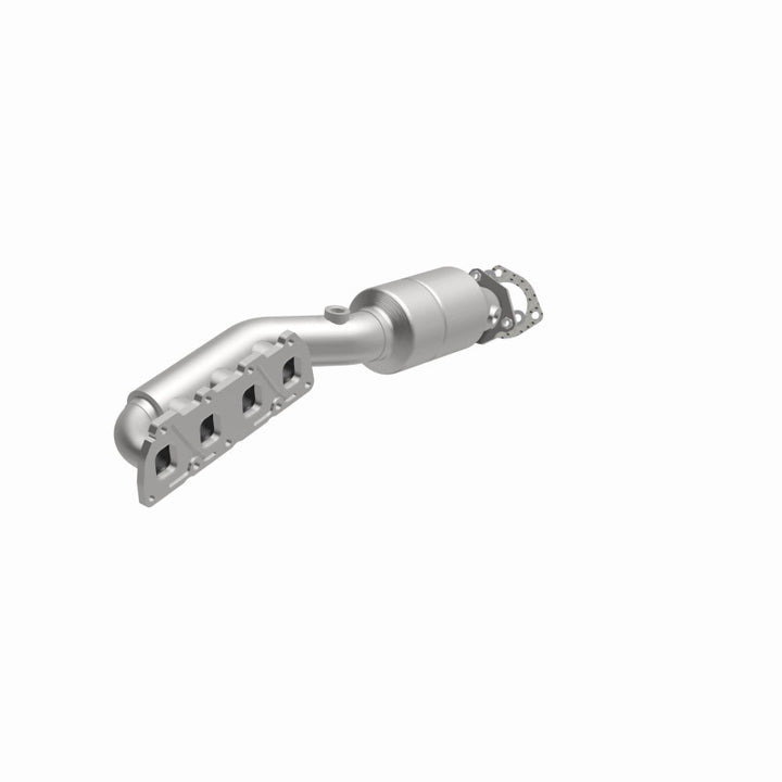 Magnaflow Direct-Fit Catalytic Converter 2002-2004 VW Passat 4.0L - OneFastShop