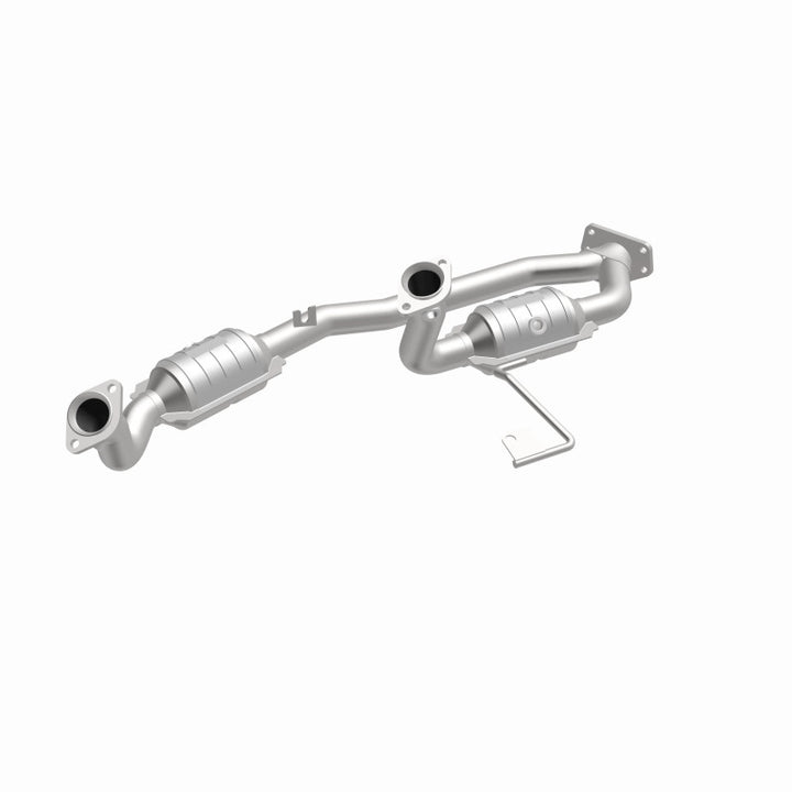 MagnaFlow Conv DF Direct-Fit Catalytic Converter for 2001–2003 Ford Windstar 3.8 OEM