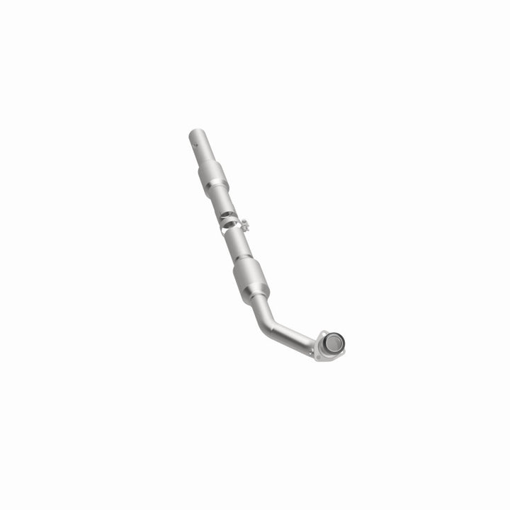 Magnaflow Direct Fit Catalytic Converter for 97-00 Chevrolet Express 1500 5.7 OEM Undrbdy - OneFastShop