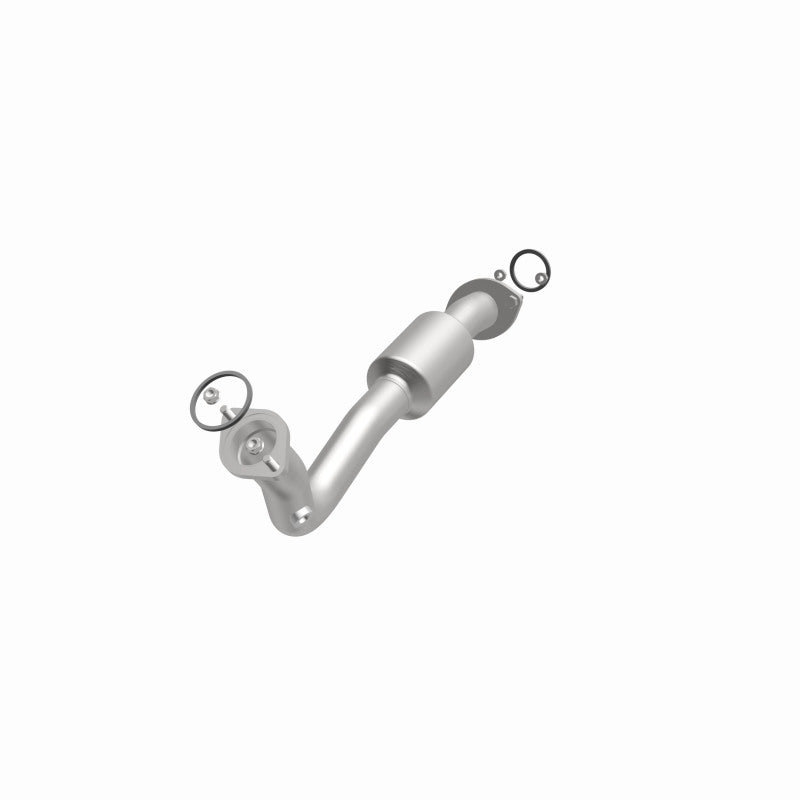 Magnaflow Catalytic Converter DF 13-15 RAV4 2.5 Underbody Direct-Fit OEM Replacement
