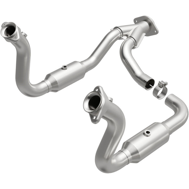 Magnaflow Direct Fit Catalytic Converter for 08-10 Ford F-350 Super Duty 6.8L - OneFastShop