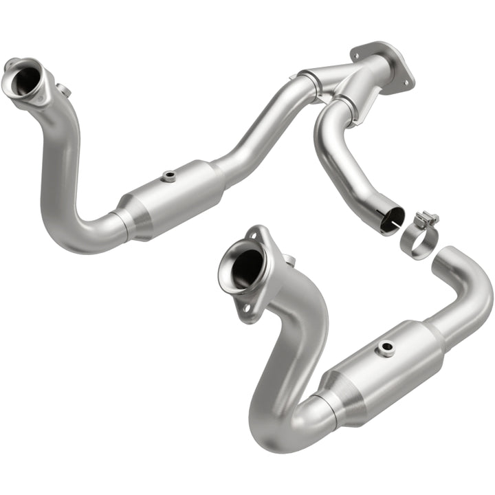 Magnaflow Direct Fit Catalytic Converter for 08-10 Ford F-350 Super Duty 6.8L - OneFastShop