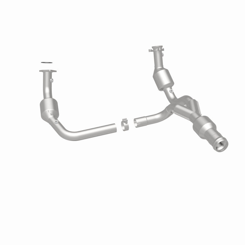 Magnaflow Underbody Direct Fit Converter 11-14 Escalade 6.2