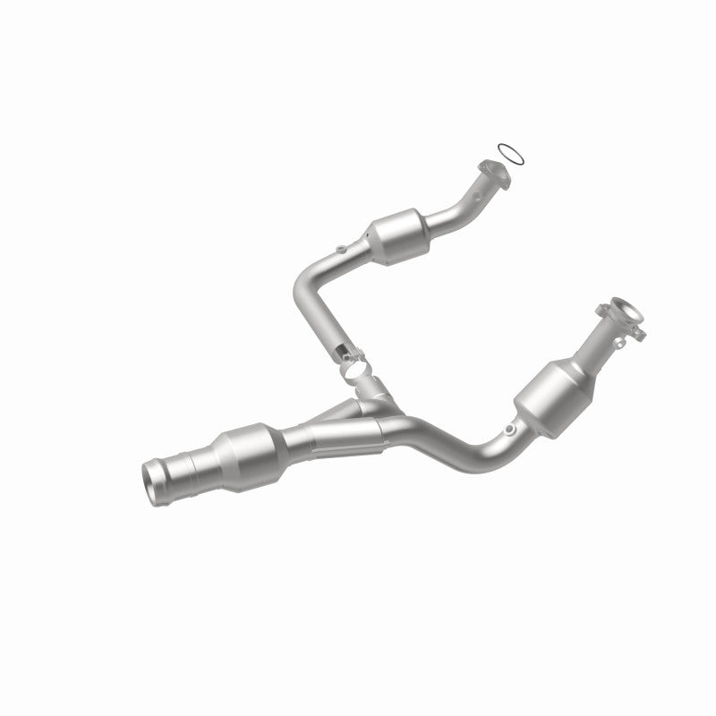 Magnaflow Underbody Direct Fit Converter 11-14 Escalade 6.2