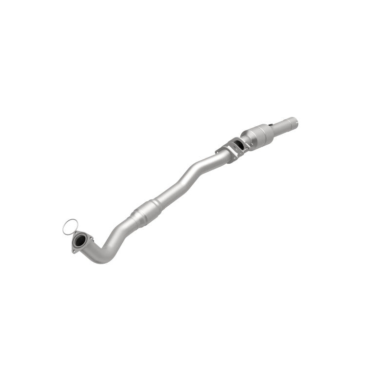 Magnaflow Catalytic Converter DF 01-02 2500HD 8.1L Passenger Side Compatible with 2002 Chevrolet Silverado 2500 HD and GMC Sierra 2500 HD - OneFastShop