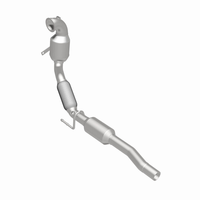 Magnaflow OEM Underbody Single Direct Fit Converter for 16-18 Volkswagen Jetta L4