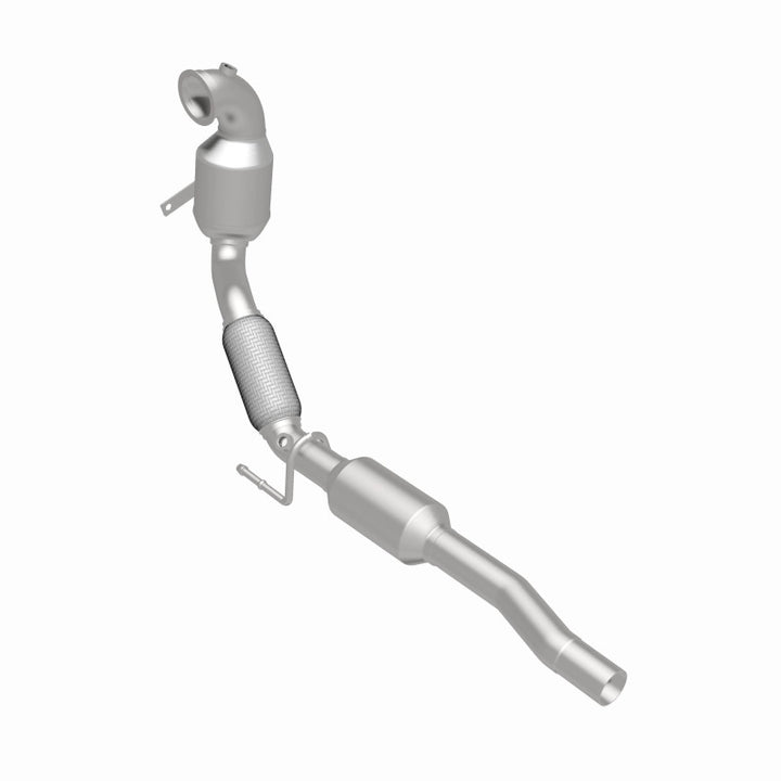 Magnaflow OEM Underbody Single Direct Fit Converter for 16-18 Volkswagen Jetta L4