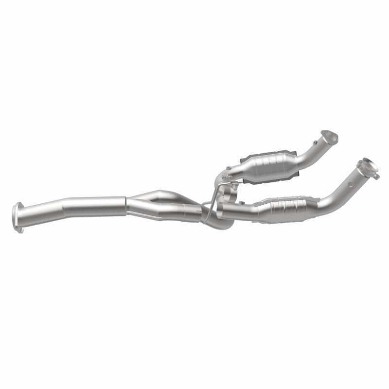 MagnaFlow Direct-Fit Catalytic Converter for 11-16 Chevy Silverado 2500HD/3500HD & GMC Sierra 2500HD/3500HD - OneFastShop